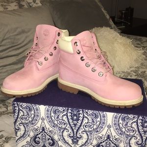 Pink timberlands🌸🌸